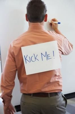 kickme.jpg kickme.jpg